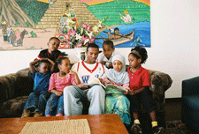 Abdi-with-kids.gif