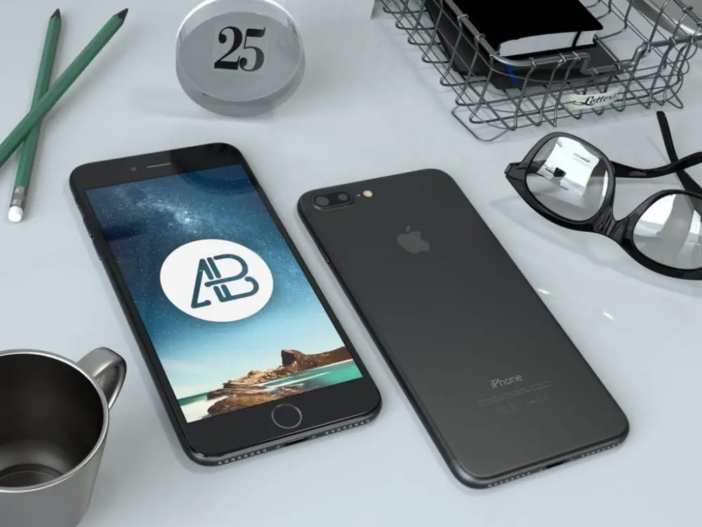 Read more about the article iPhone 7 Plus on Desk free PSD