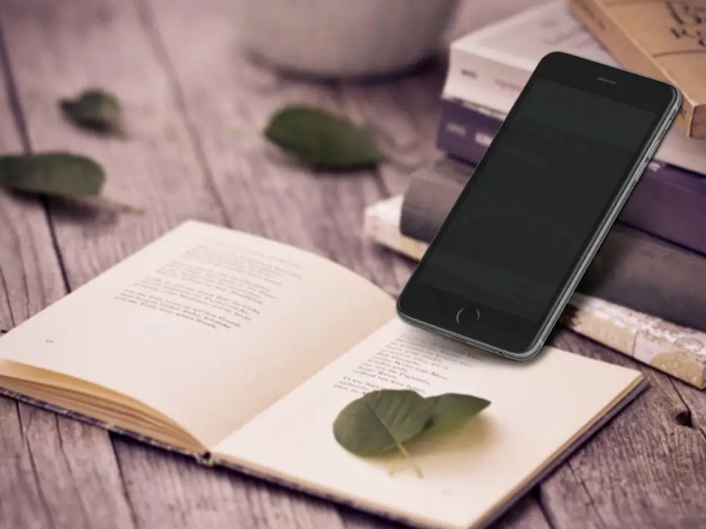 Read more about the article iPhone and Book Scene free PSD