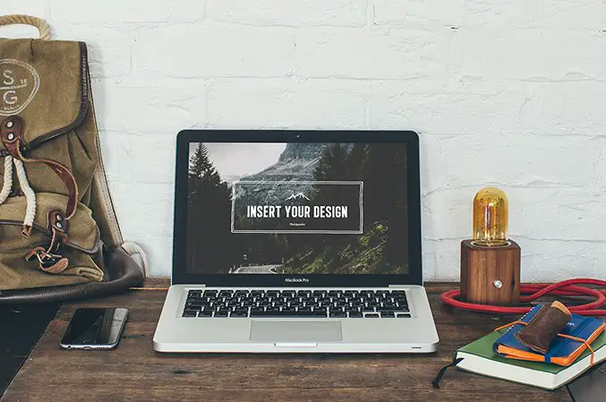 Read more about the article iMac on desk mockups